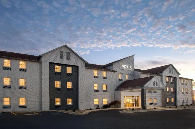 Spark by Hilton St. Robert Fort Leonard Wood