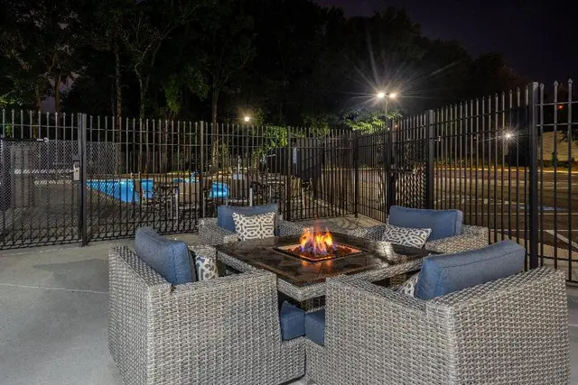 Holiday Inn Express Atlanta Airport Ne Hapeville