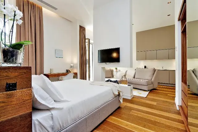 M7 Contemporary Apartments