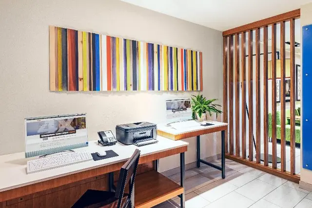 Holiday Inn Express And Suites Junction