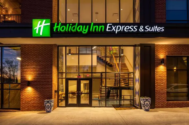 Holiday Inn Express Suites Charlotte South End IHG