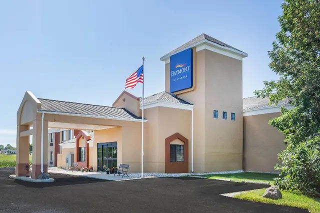 Baymont Inn And Suites By Wyndham Mukwonago
