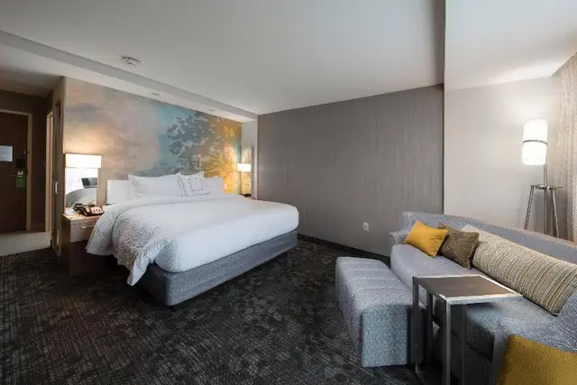 Courtyard By Marriott Russellville