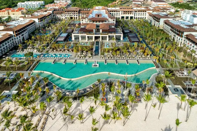 Unique by Lopesan Costa Bávaro Resort