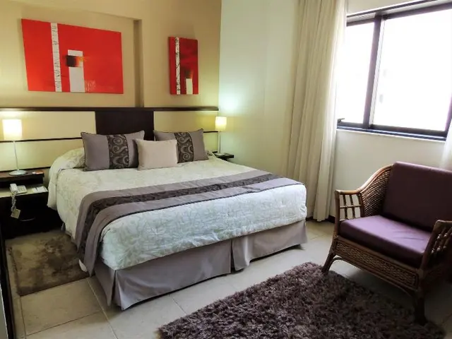 Mondrian Suite Hotel