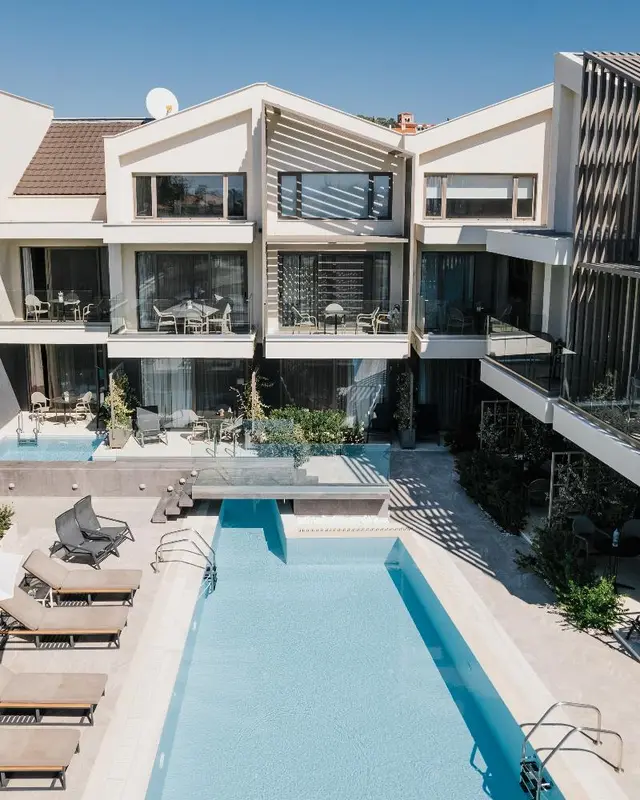 Serenity Suites