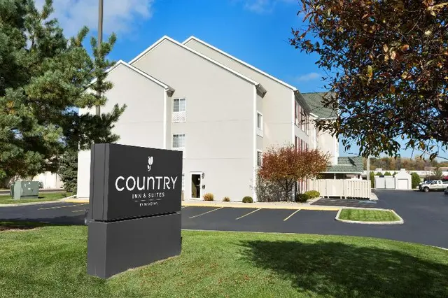 Country Inn&Suites Radisson Maumee - Toledo Area