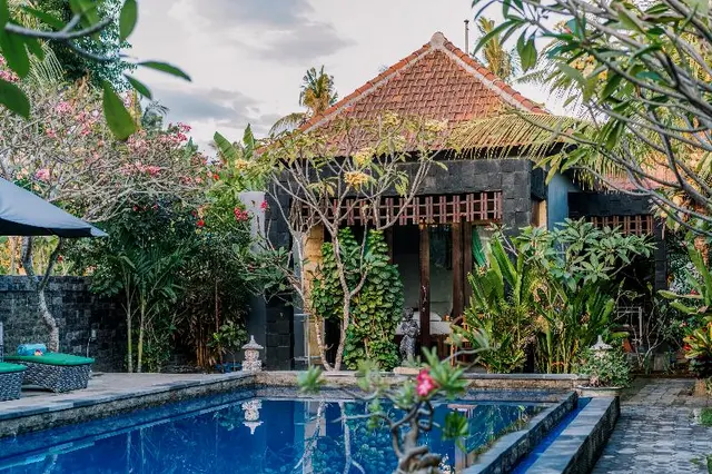 D and B Bungalow