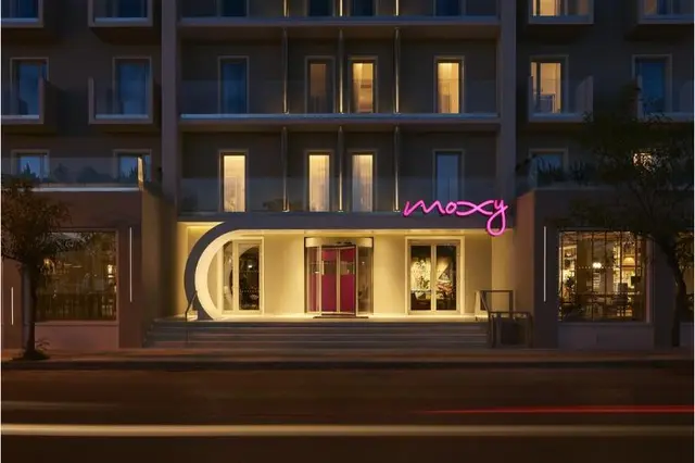 Moxy Patra Marina