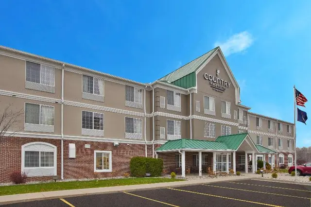 Country Inn & Suites by Radisson, Big Rapids, MI