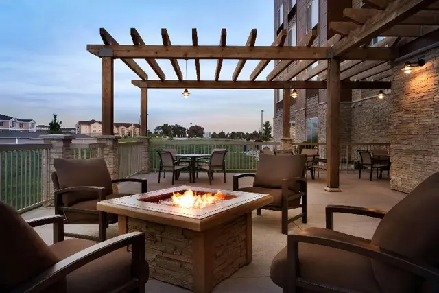 Country Inn & Suites by Radisson Indianola IA