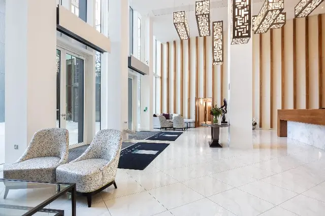 Lincoln Plaza One-Bedroom Apartments