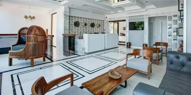 Meis Exclusive Hotel
