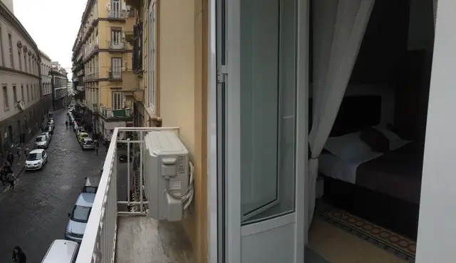 MB95 - Mezzocannone Luxurious Bed&Breakfast