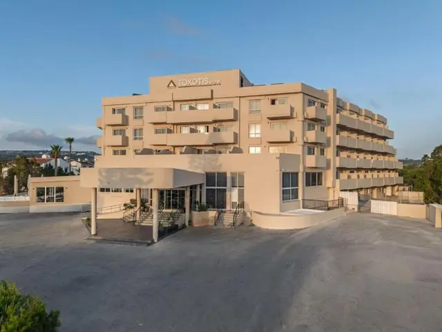 Toxotis Hotel