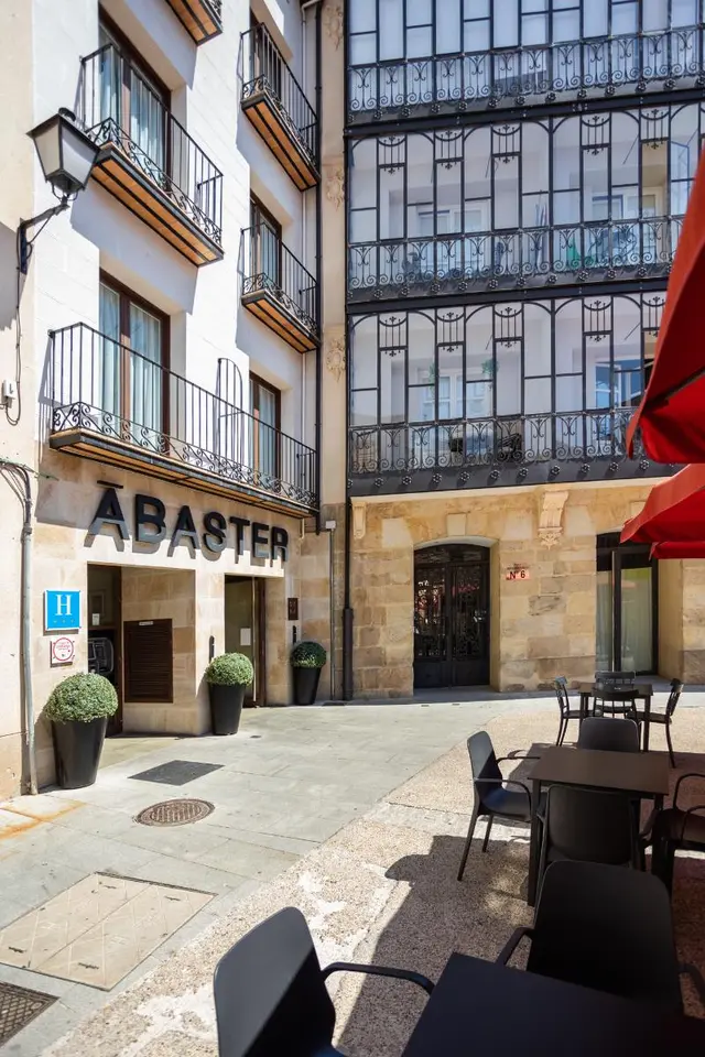 DWO Abaster