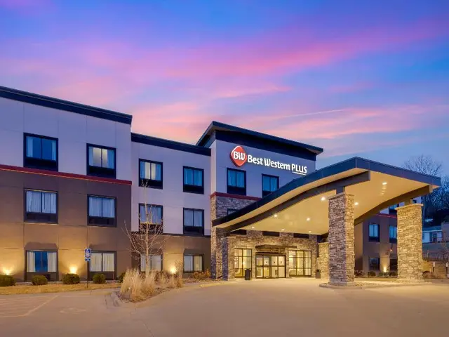 Best Western Plus at La Crescent Event Center