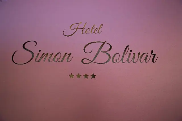 Charme Simon Bolivar