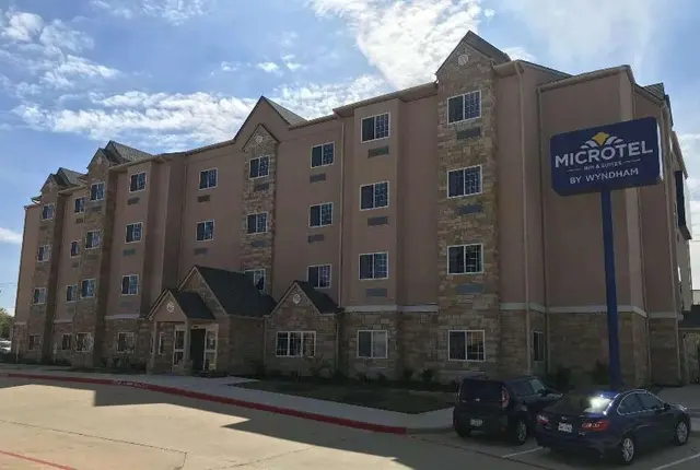 Microtel Inn & Suites by Wyndham College Station