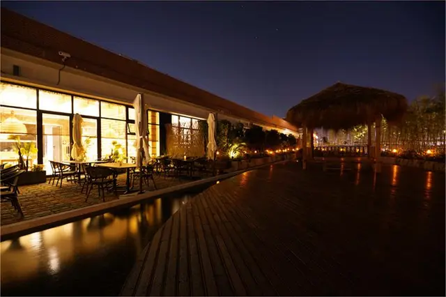 Moonlo Hotel