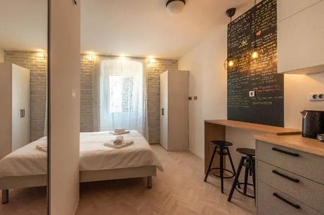 Old Town Pula Studio Apartments