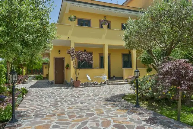 A Casa Di Titty