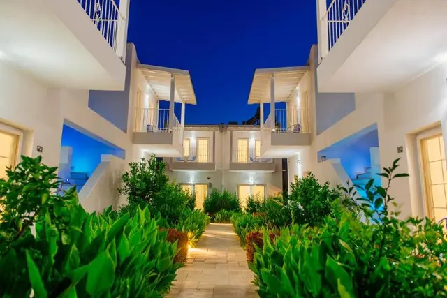 Via Farilya Hotel