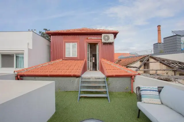 Historic & Sunny Terrace