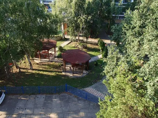 Agora