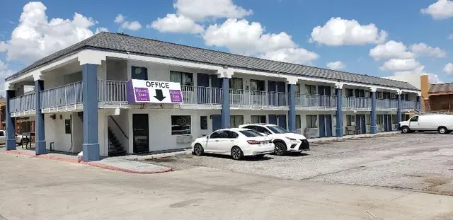 Knights Inn Tulsa