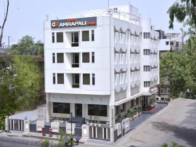 Hotel Amrapali Grand