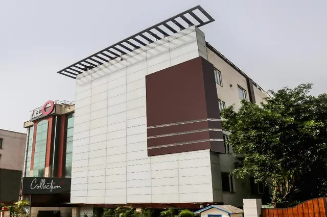 Collection O 30095 Nauroji Nagar Marg
