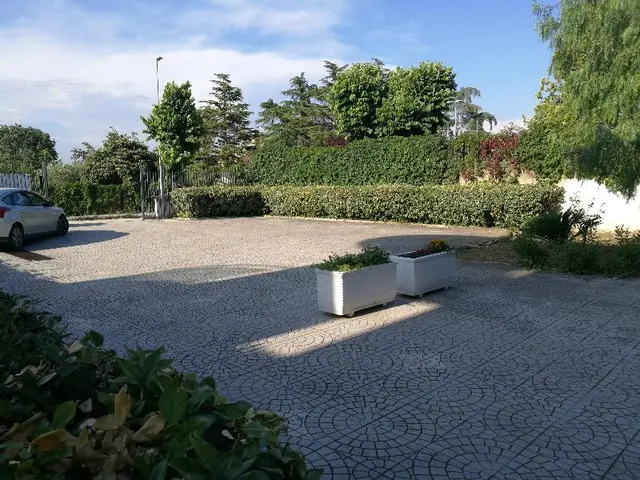 Garden inn