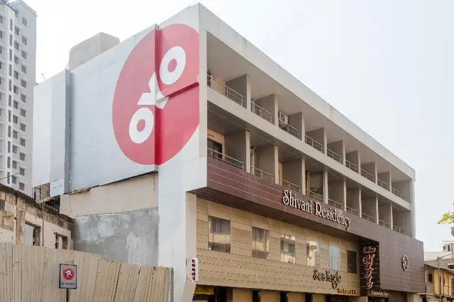 10650 Hotel Lotus Residency