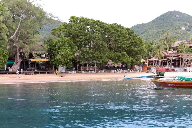 Sairee Hut Resort