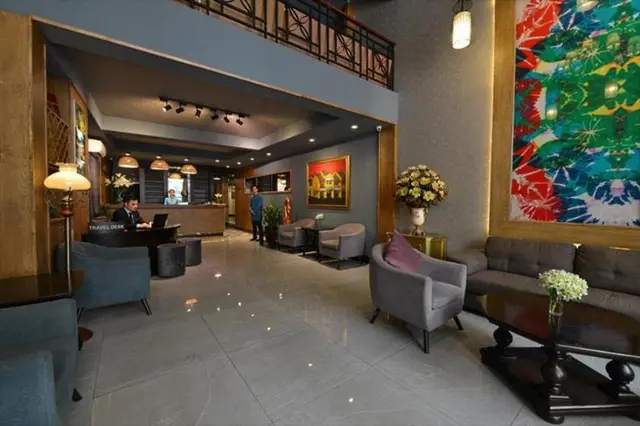 Hanoi Emerald Waters Hotel Trendy