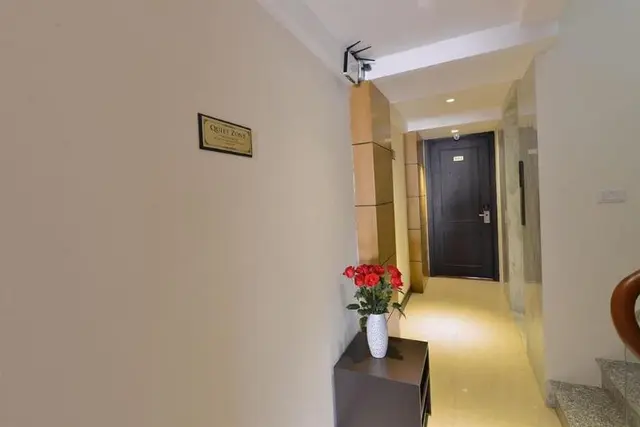 Golden Sun Suites Hotel