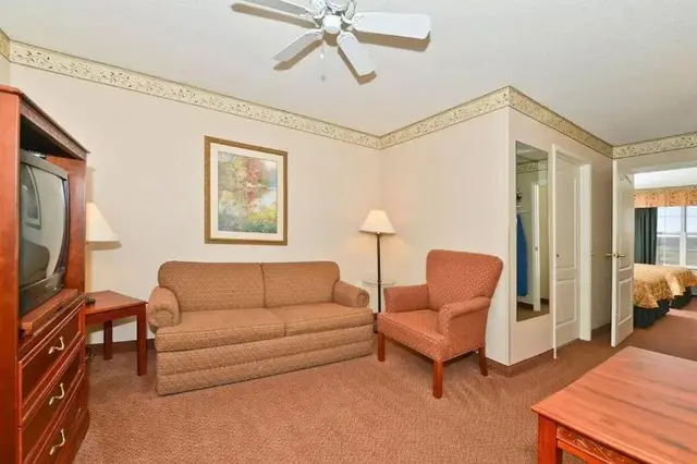 FairBridge Inn & Suites Marion