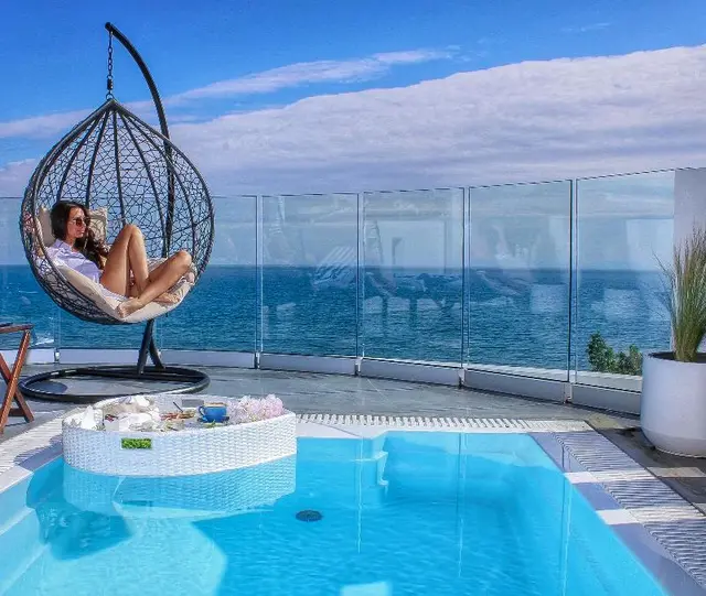 Panorama Suites & Spa