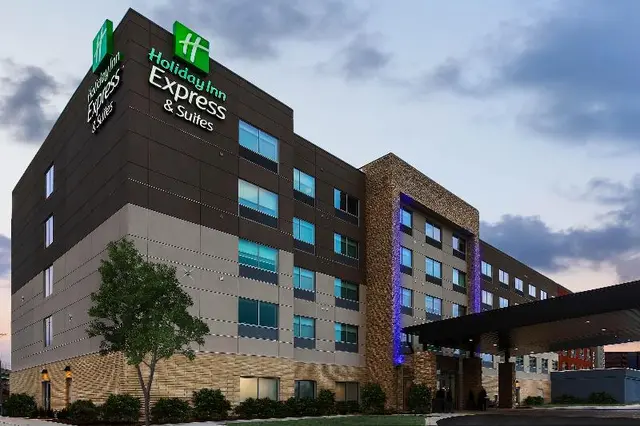 Holiday Inn Expr & Suites Chicago O'Hare Airport