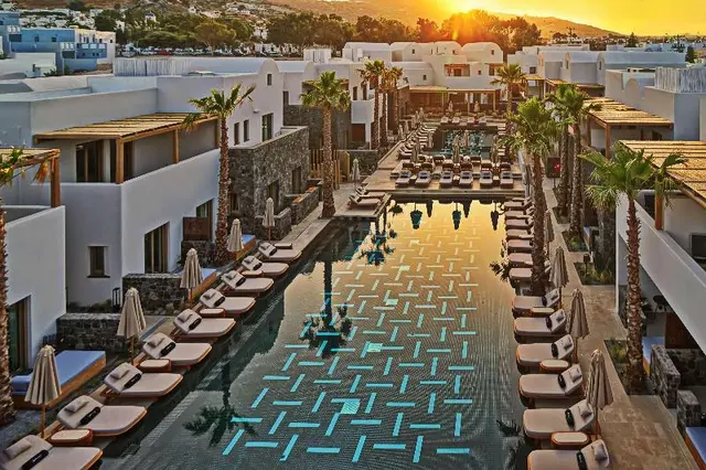 Radisson Blu Zaffron Resort Santorini