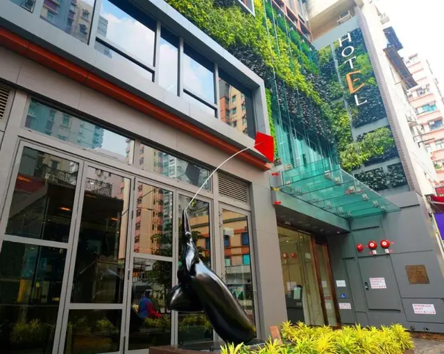E Hotel