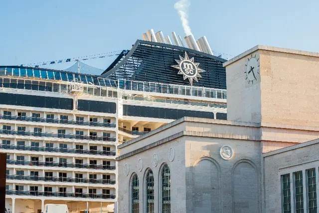 Smart Hotel - Naples Harbour