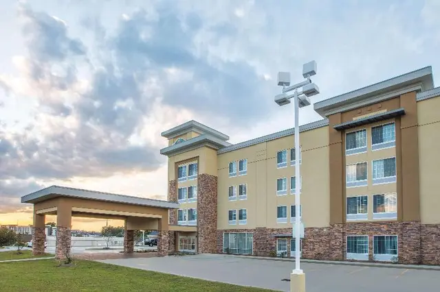 La Quinta Inn Suites Hattiesburg I 59