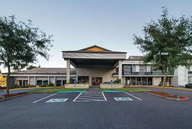 La Quinta Inn Suites By Wyndham Portland Nw