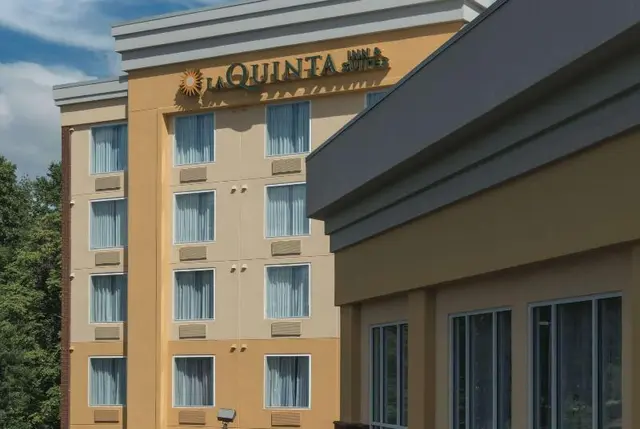 La Quinta Inn & Suites by Wyndham Lynchburg