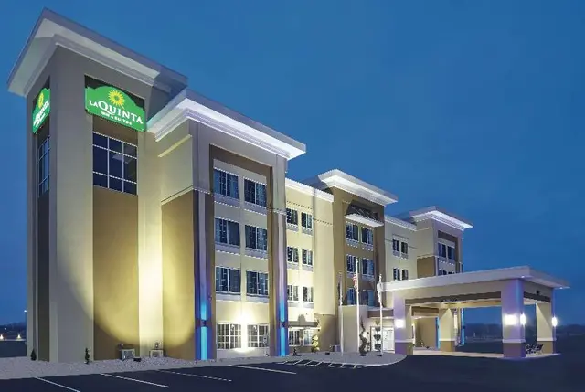 La Quinta Inn Suites By Wyndham Springfield Il