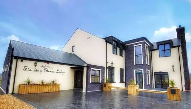 OYO Standing Stones Lodge