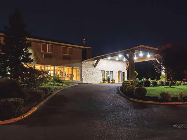 La Quinta Inn Suites By Wyndham Woodburn