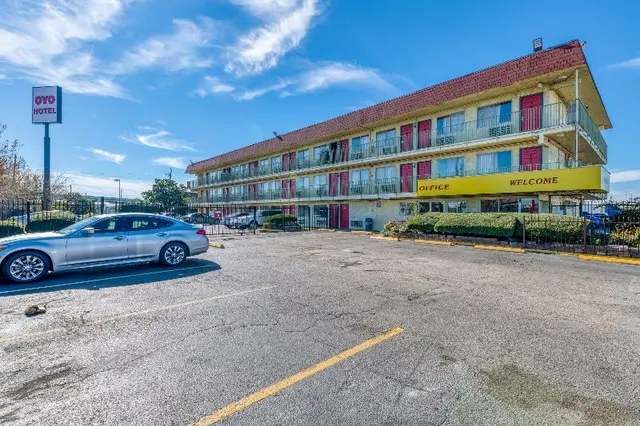 OYO Hotel Houston Southwest I-69
